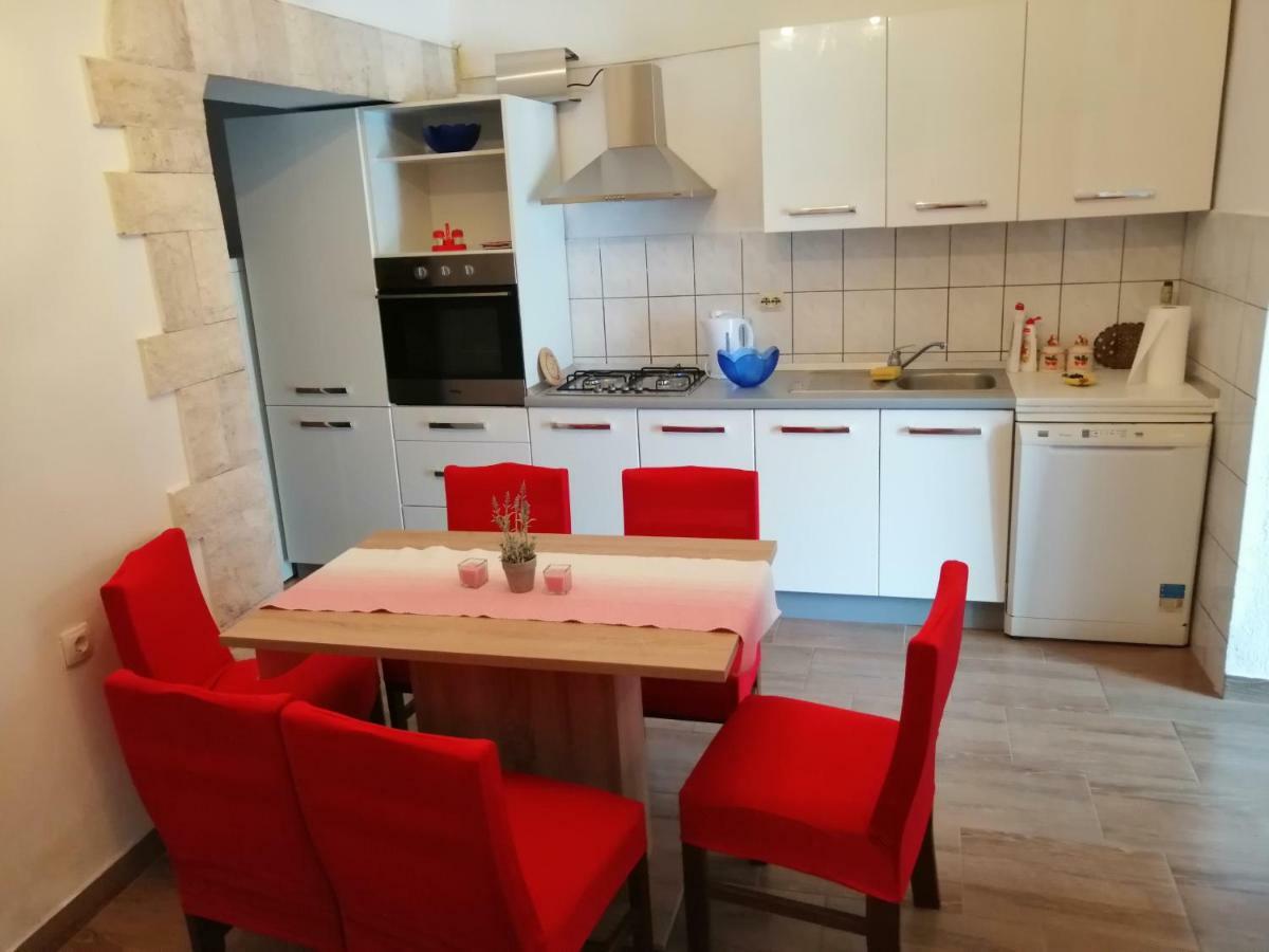 Apartman Tea Apartment Pula Ngoại thất bức ảnh