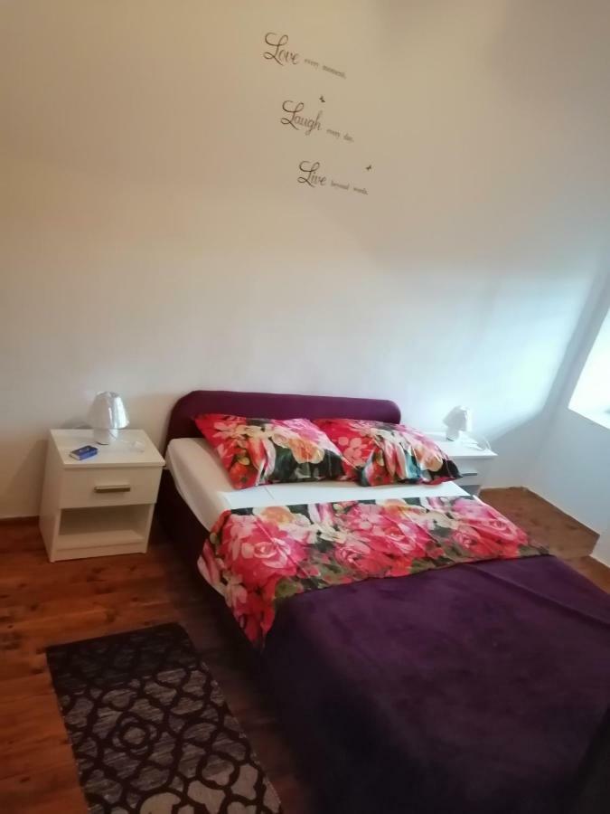 Apartman Tea Apartment Pula Ngoại thất bức ảnh